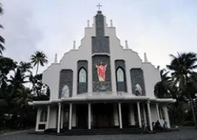 സെൻറ് വിൻസെൻറ് ഫെറർ ചർച്ച്, ചാത്തനാട് 
