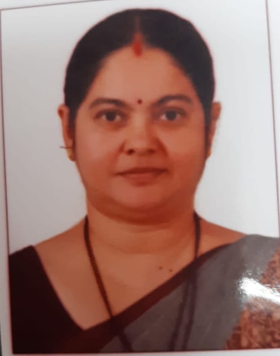 സീനിയർ ക്ലാർക്ക്
