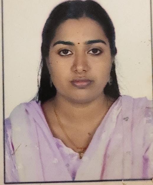 സീനീയർ ക്ലാർക്ക്