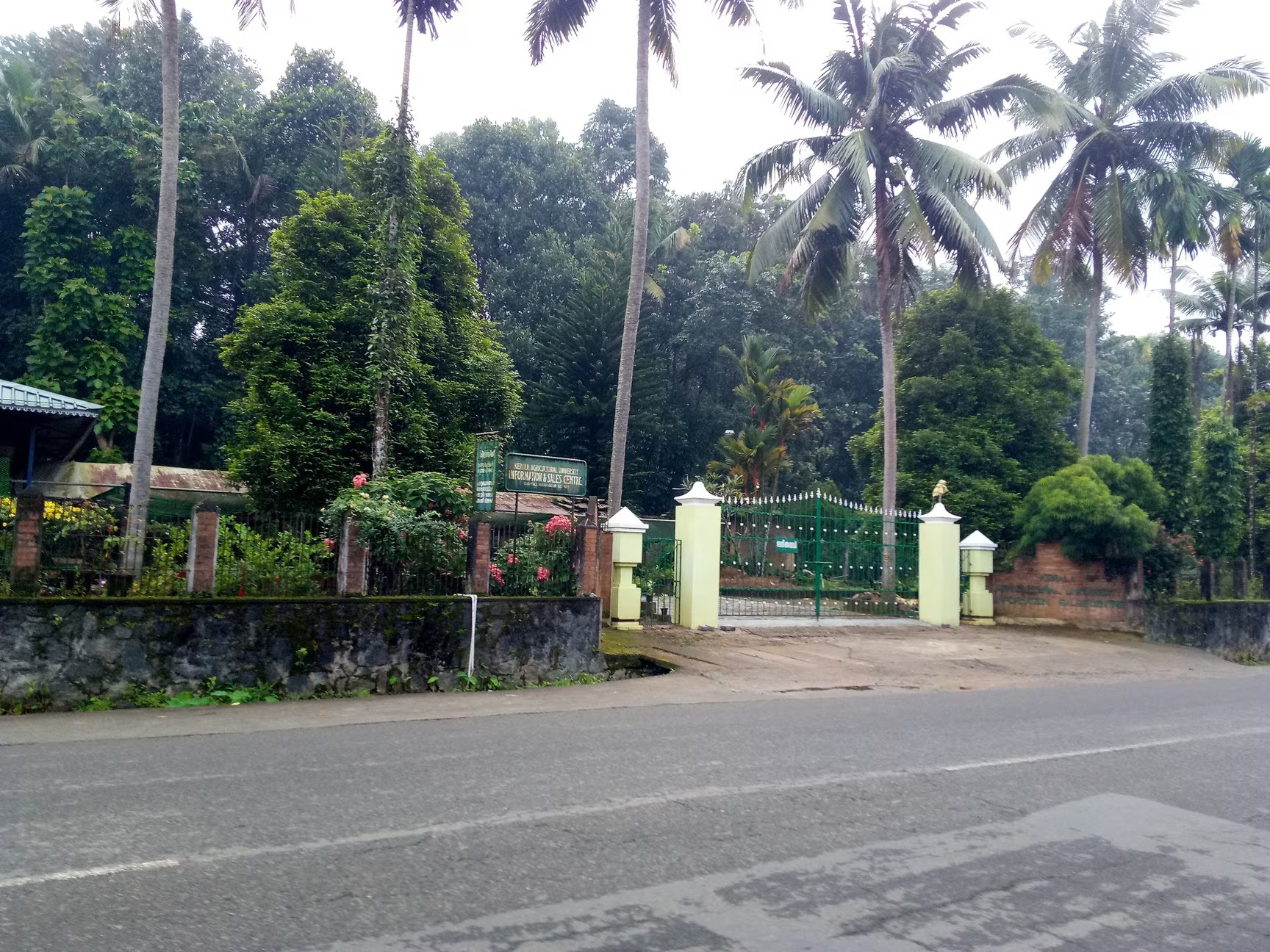 Aromatic Centre