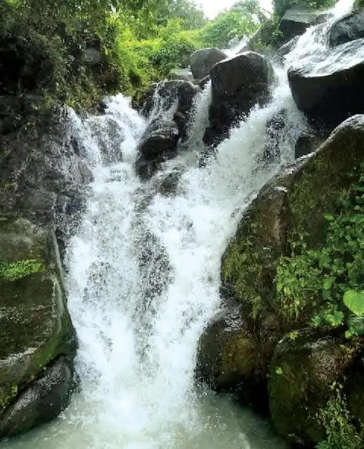 മണിപാറ വെളളച്ചാട്ടം