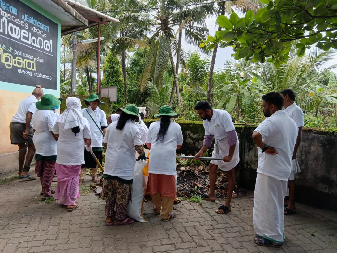 മൂഴിക്കുളം ജംഗ്ഷന്‍ ക്ലീനിംഗ് ഡ്രൈവ്