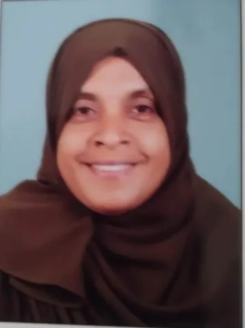 സീനത്ത് താഹിര്‍