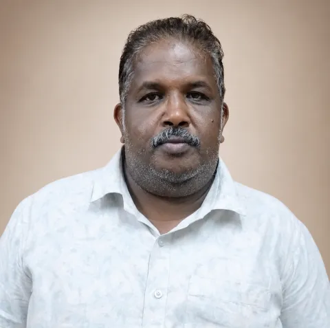 മനോജ്‌ വി ആര്‍