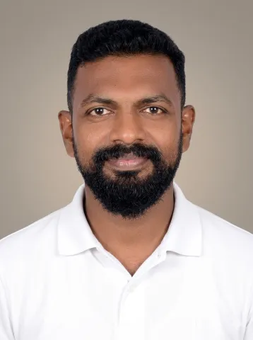 വിവേക് വി വി 