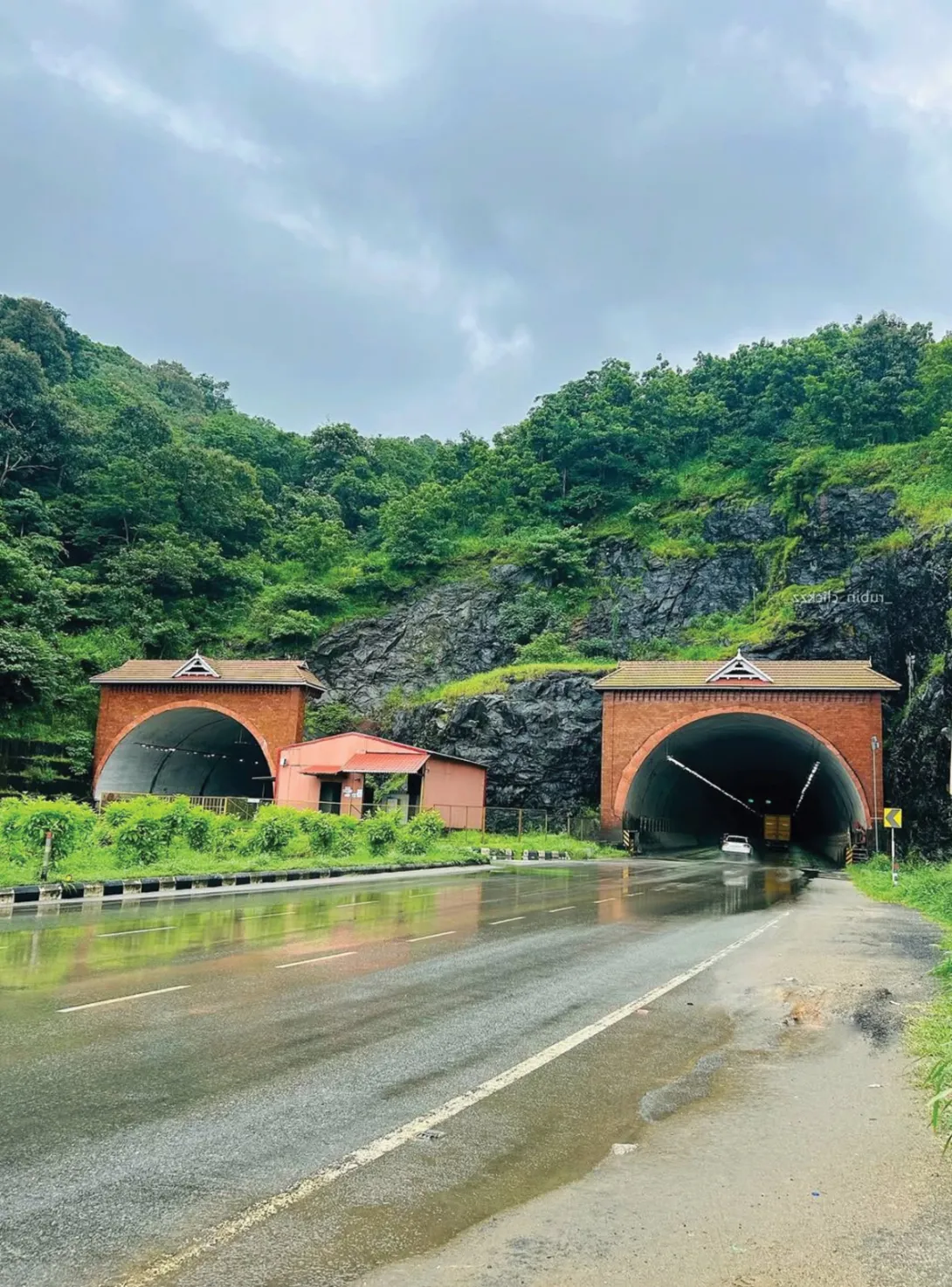 കുതിരാന്‍ തുരങ്കം