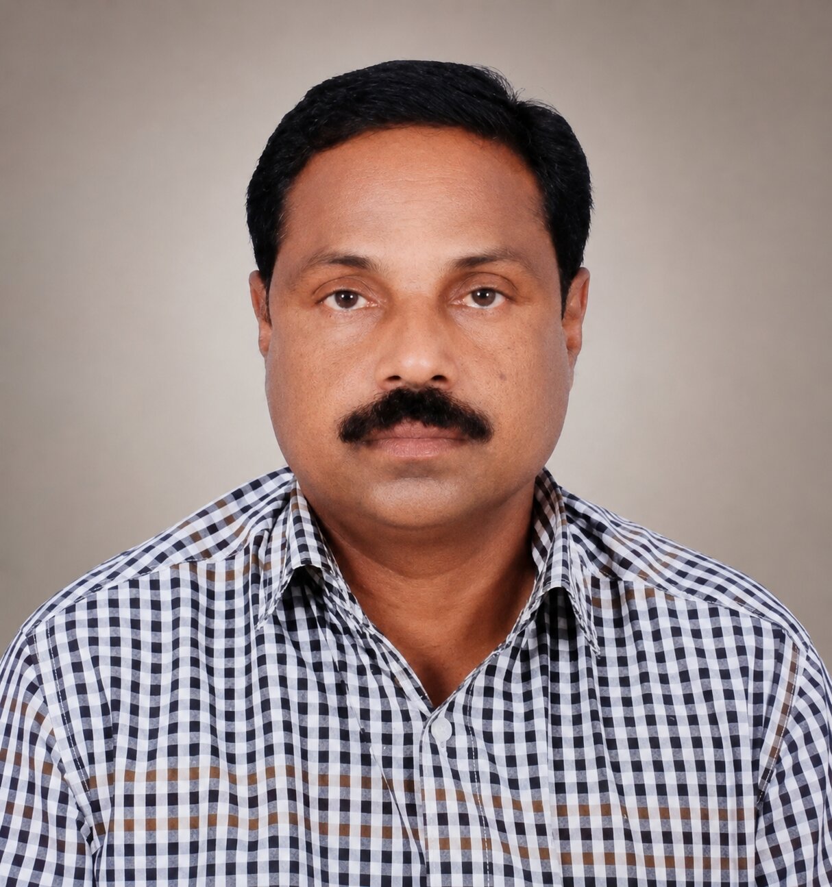 കെ കെ ശങ്കരനാരയണന്‍ 
