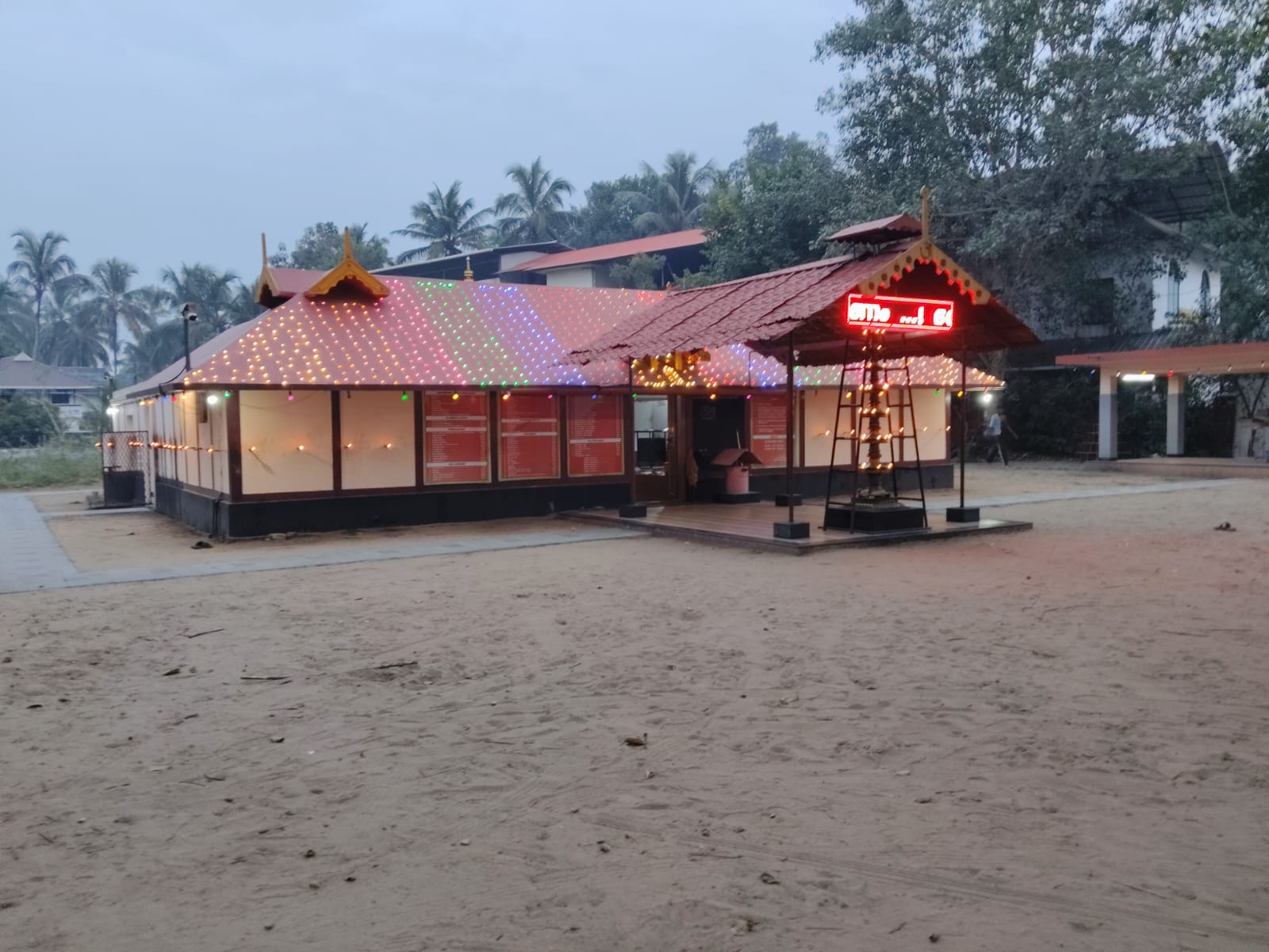 പൊക്കുളങ്ങര ഭഗവതി ക്ഷേത്രം 