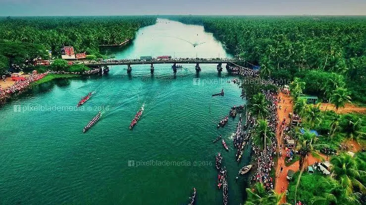 കണ്ടശ്ശാംകടവ് വള്ളംകളി