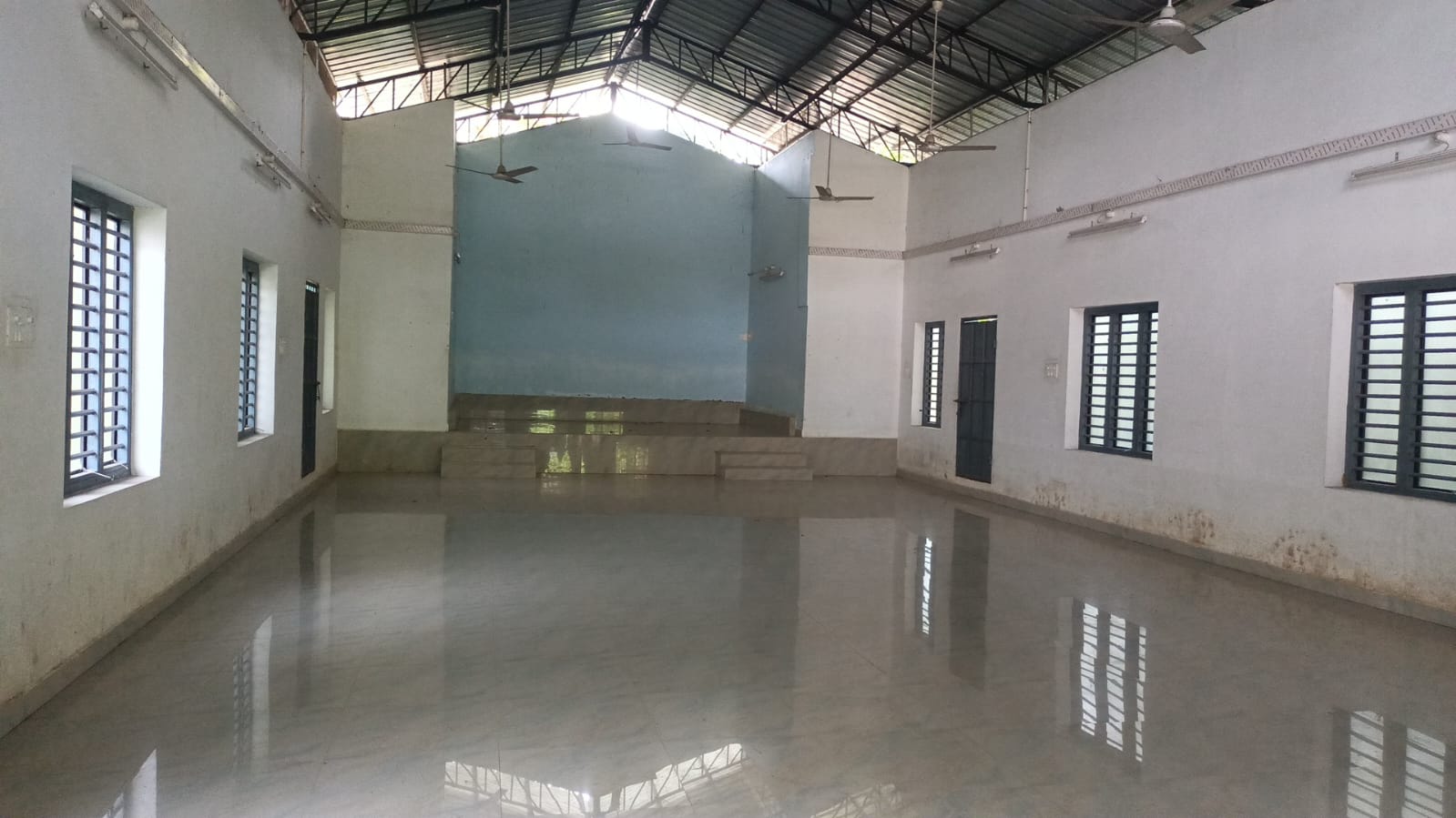 പൊട്ടുച്ചിറ അംബേദ്കര്‍ കോളനി ഹാള്‍