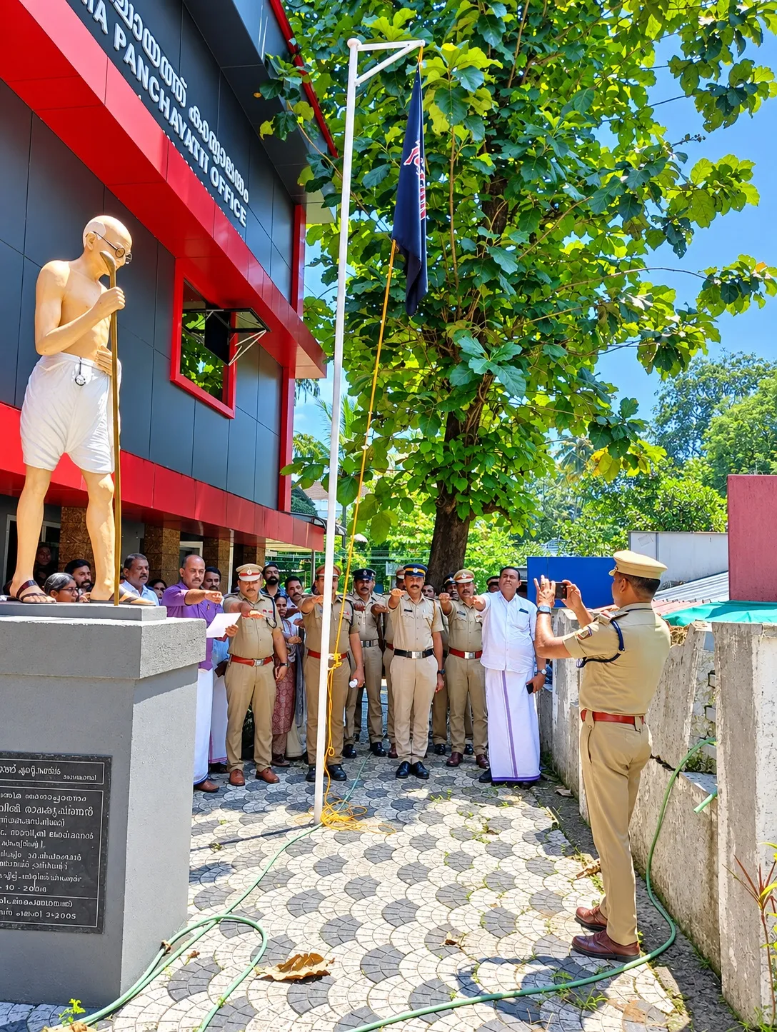 തൂഫാന്‍ തദ്ദേശം