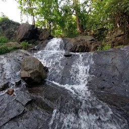 തലച്ചിറമുക്ക്  വെള്ളച്ചാട്ടം