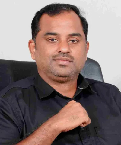 റിയാസ് നാലകത്ത്