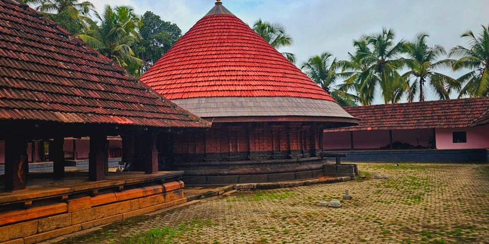 ഞെറളം