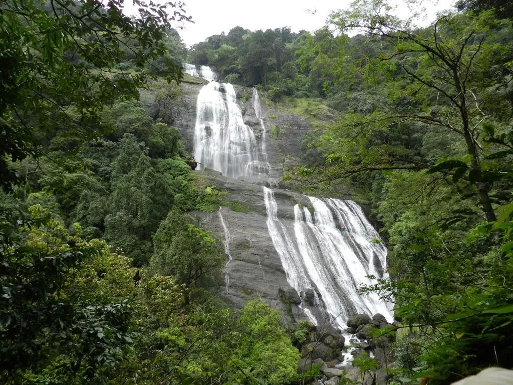 ആറ്റ്ല വെള്ളച്ചാട്ടം