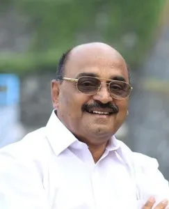 ശ്രീ.ഇസ്മയില്‍ എം
