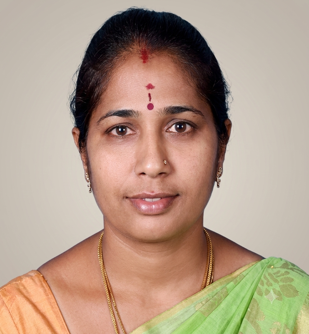 Anandhi R