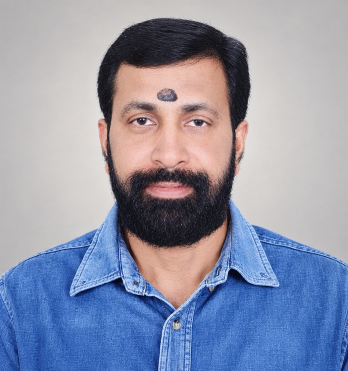 സുരേഷ് എം