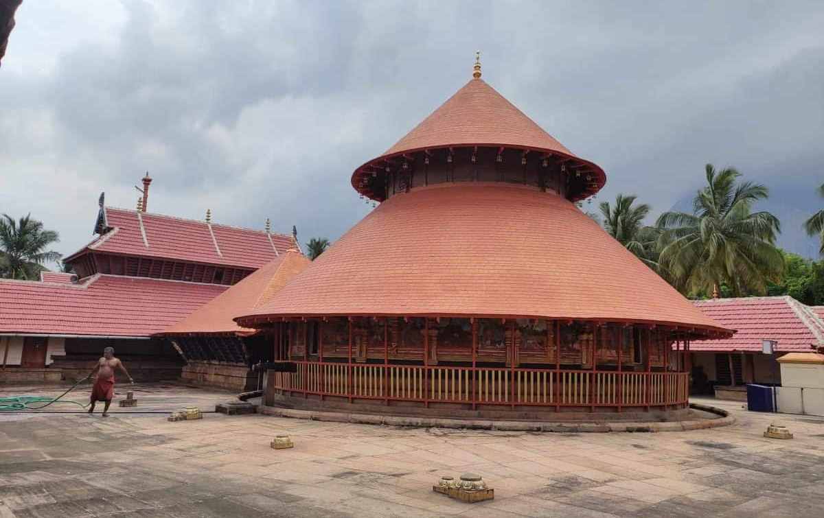 Kachamkurissi Temple
