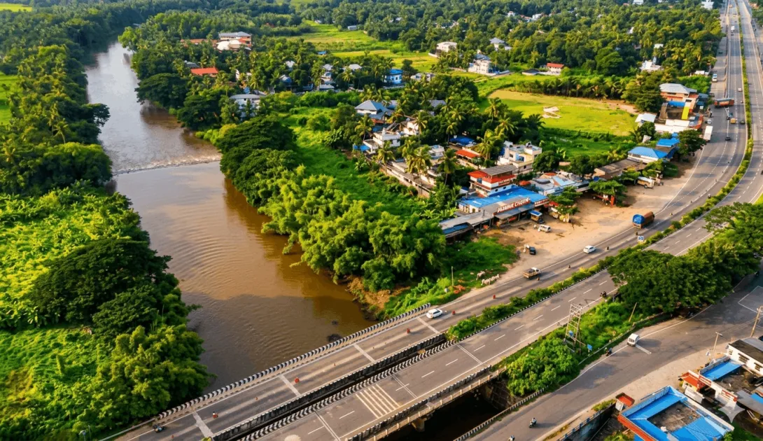 പച്ചത്തുരുത്ത് -മംഗലം പാലം 