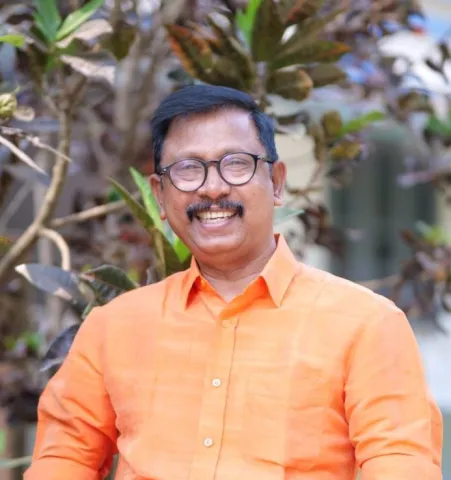 രവീന്ദ്രൻ എം.എം