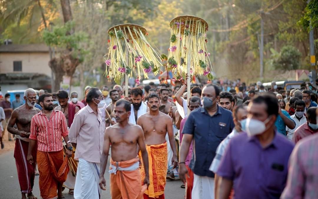 തിരുവാലി കൈതയിൽ ക്ഷേത്രത്തിലെ താലപ്പൊലി