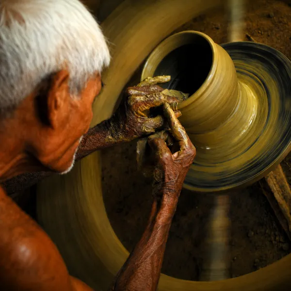 കളിമണ്‍ പാത്ര നിർമ്മാണം