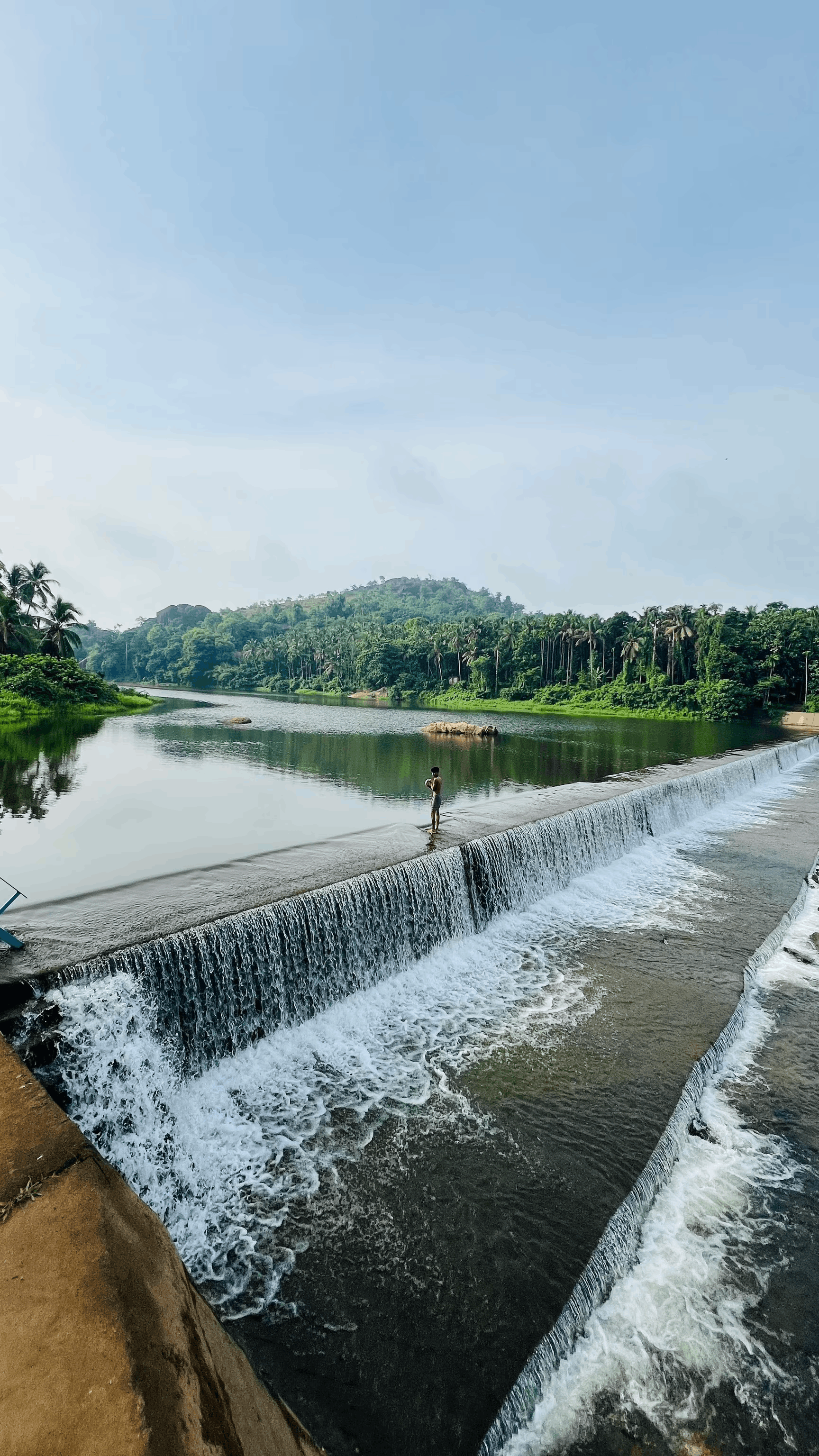മണിയേറിക്കടവ് ചെക്ക് ഡാം 