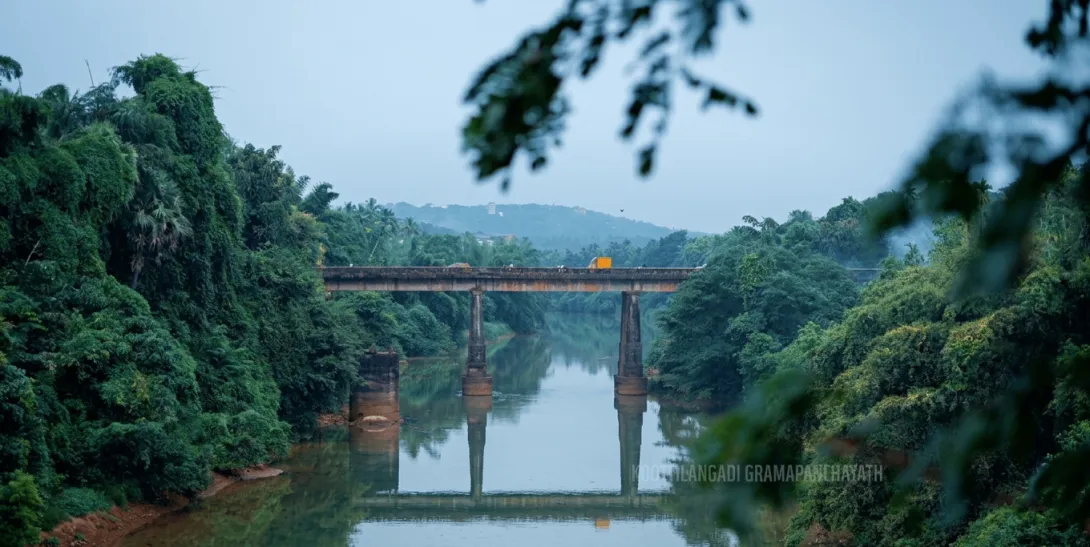 കടലുണ്ടിപ്പുഴയും കൂട്ടിലങ്ങാടി പാലവും
