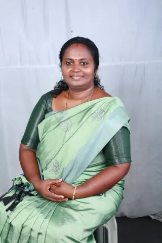 പുഷ്പ മൂന്നുചിറയിൽ 