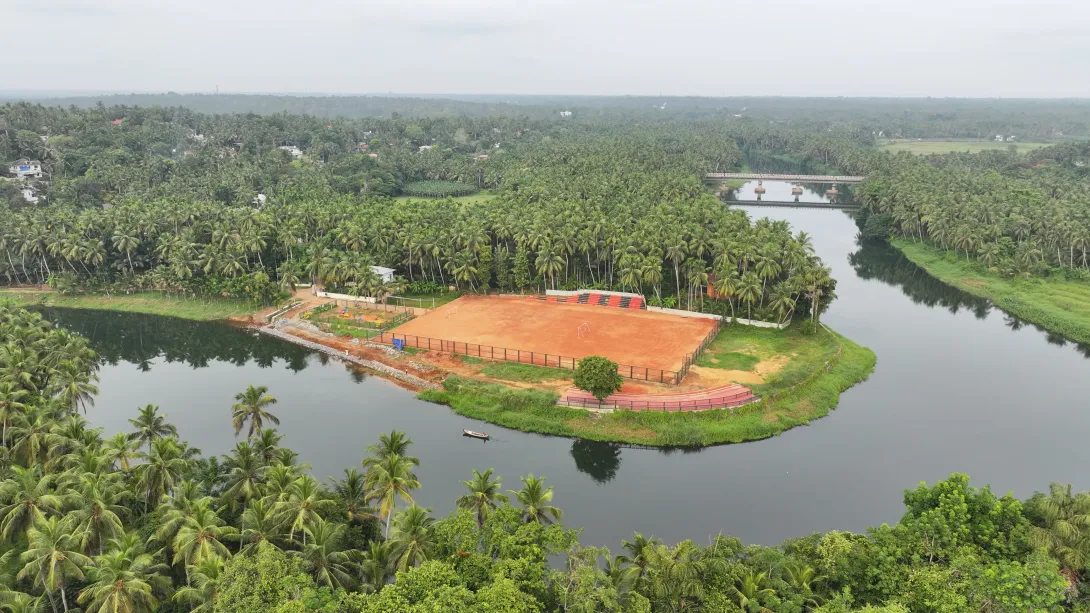 കളിയാട്ടമുക്ക് കാര്യാട് പാലം