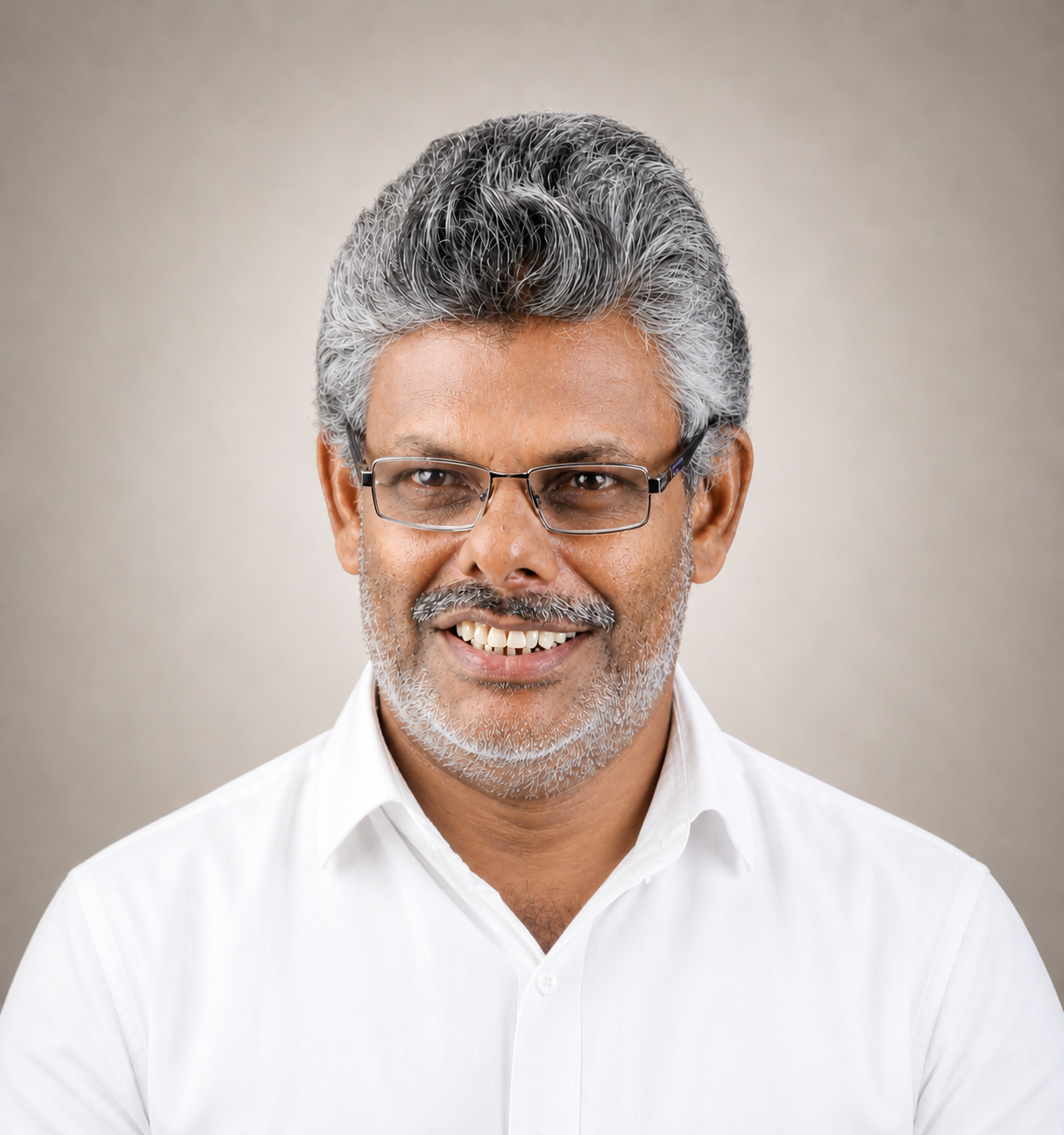R. KOMUKUTTY