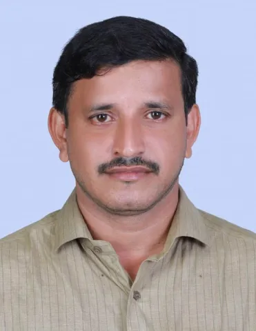 നൌഷാദ്.  വി