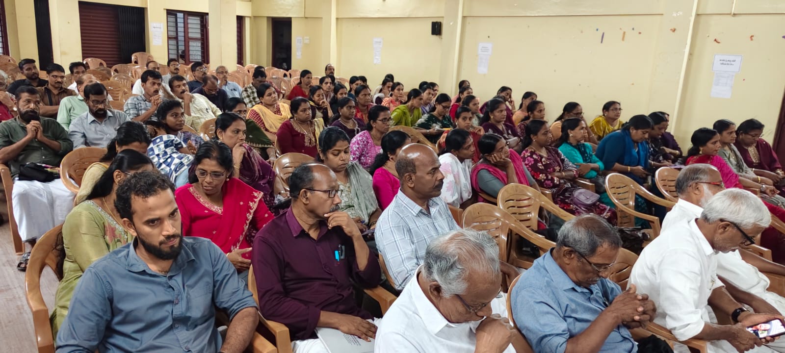 ഗ്രാമസഭയിൽ പങ്കെടുത്തവര്‍