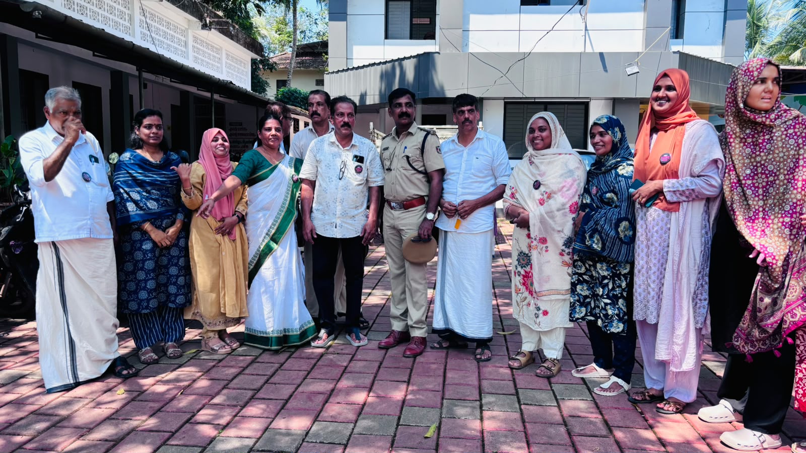 തൂഫാൻ 2.0 ബാഡ്ജ് വിതരണം