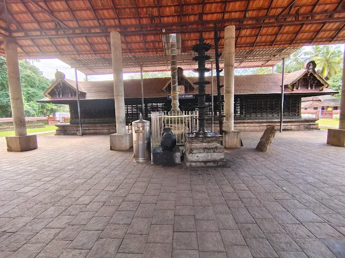 ലോകനാർകാവ് ഭഗവതി ക്ഷേത്രം