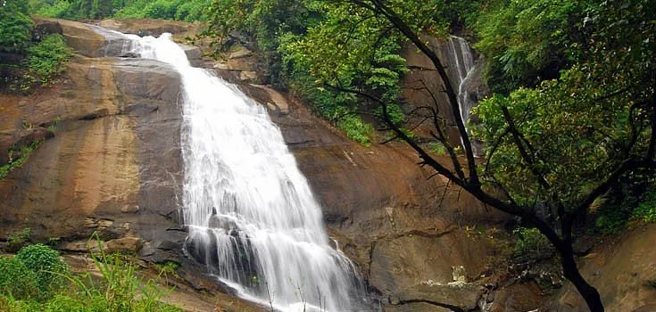 തുഷാരഗിരി വെള്ളച്ചാട്ടം