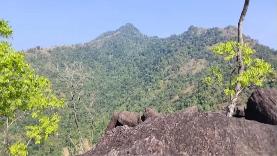 കന്മദപ്പാറ