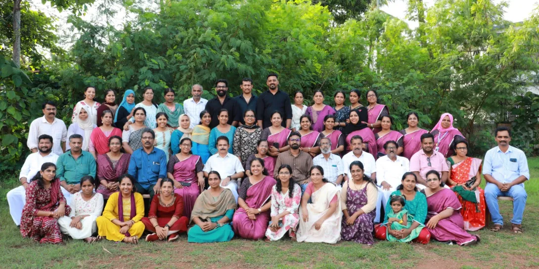 ചെമ്പിലോട് ഗ്രാമ പഞ്ചായത്ത് ഭരണസമിതിയും ജീവനക്കാരും
