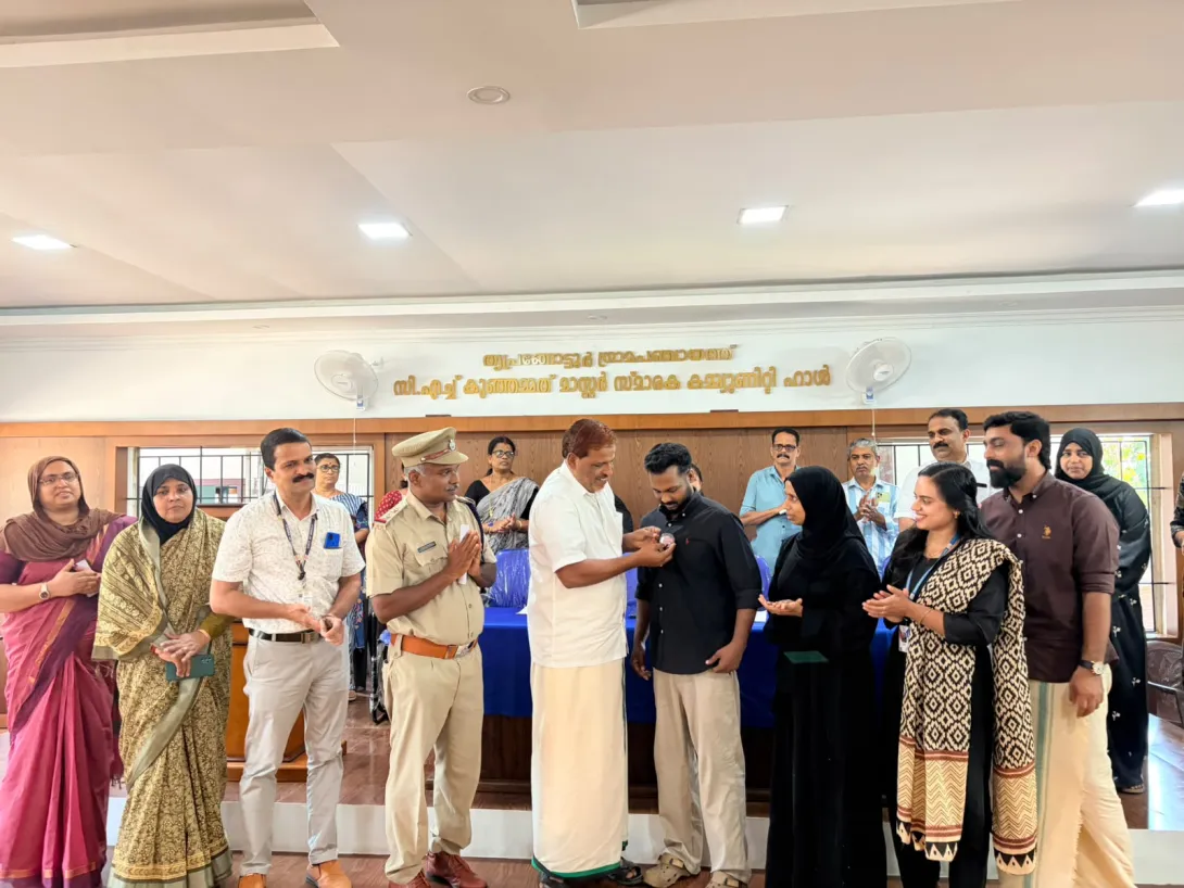  തൂഫാൻ വാരിയർ ബാഡ്‌ജ്‌ 