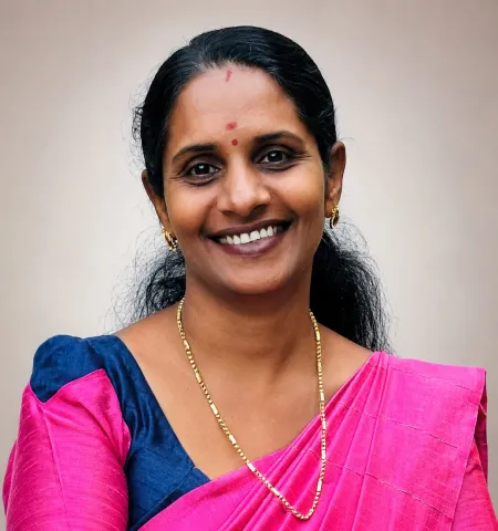 ഷൈന എം 