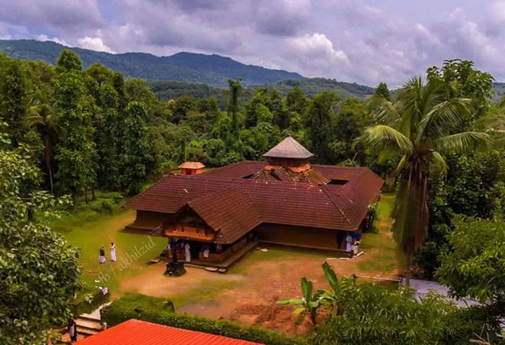  മുഴക്കുന്ന് മൃദംഗശൈലേശ്വരി ക്ഷേത്രം