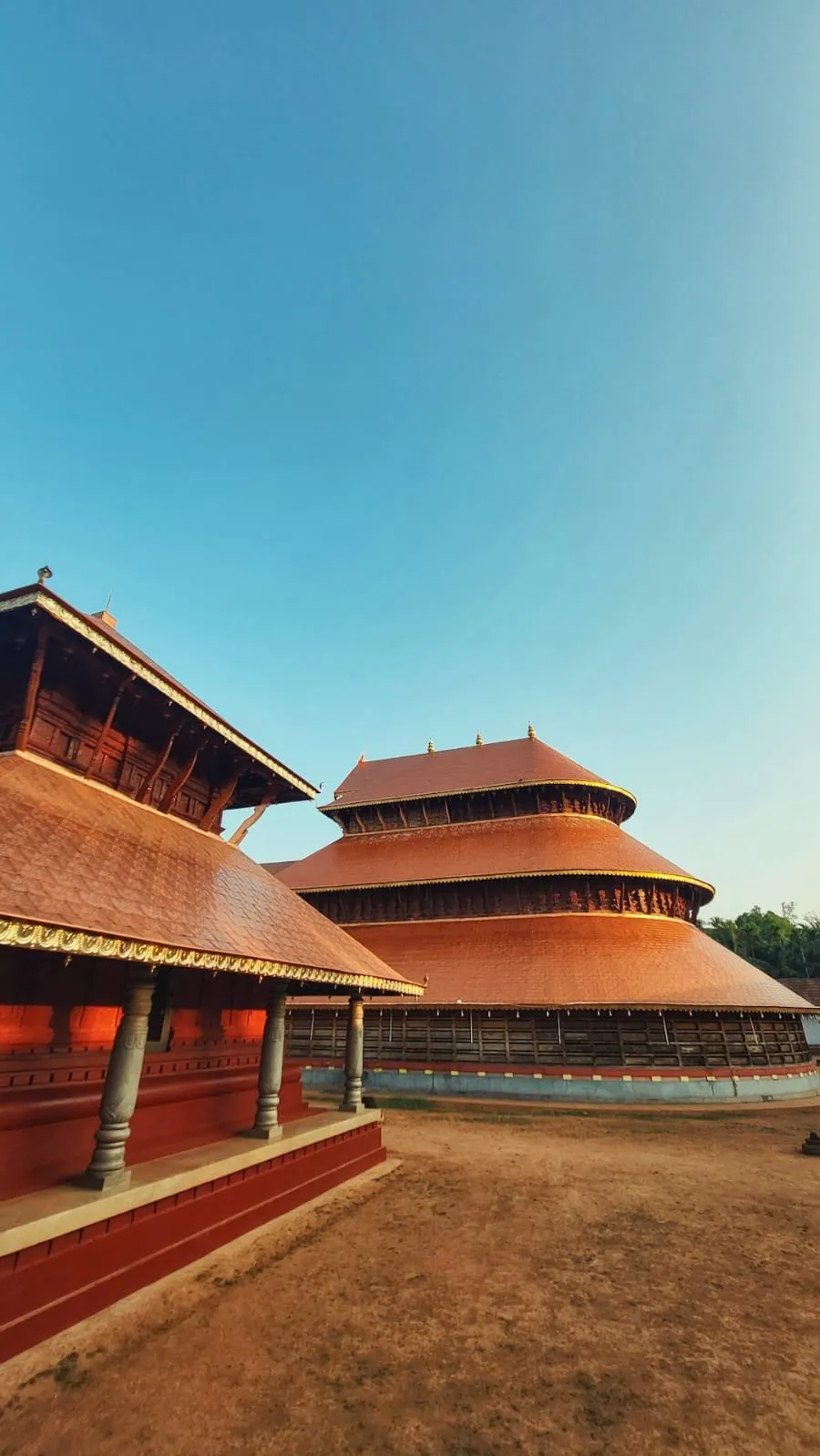 അഡൂര്‍ അമ്പലം
