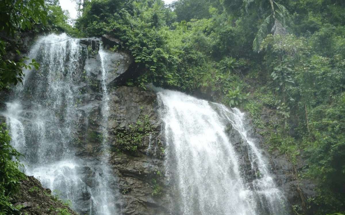 അച്ചങ്കല്ല് വെള്ളച്ചാട്ടം