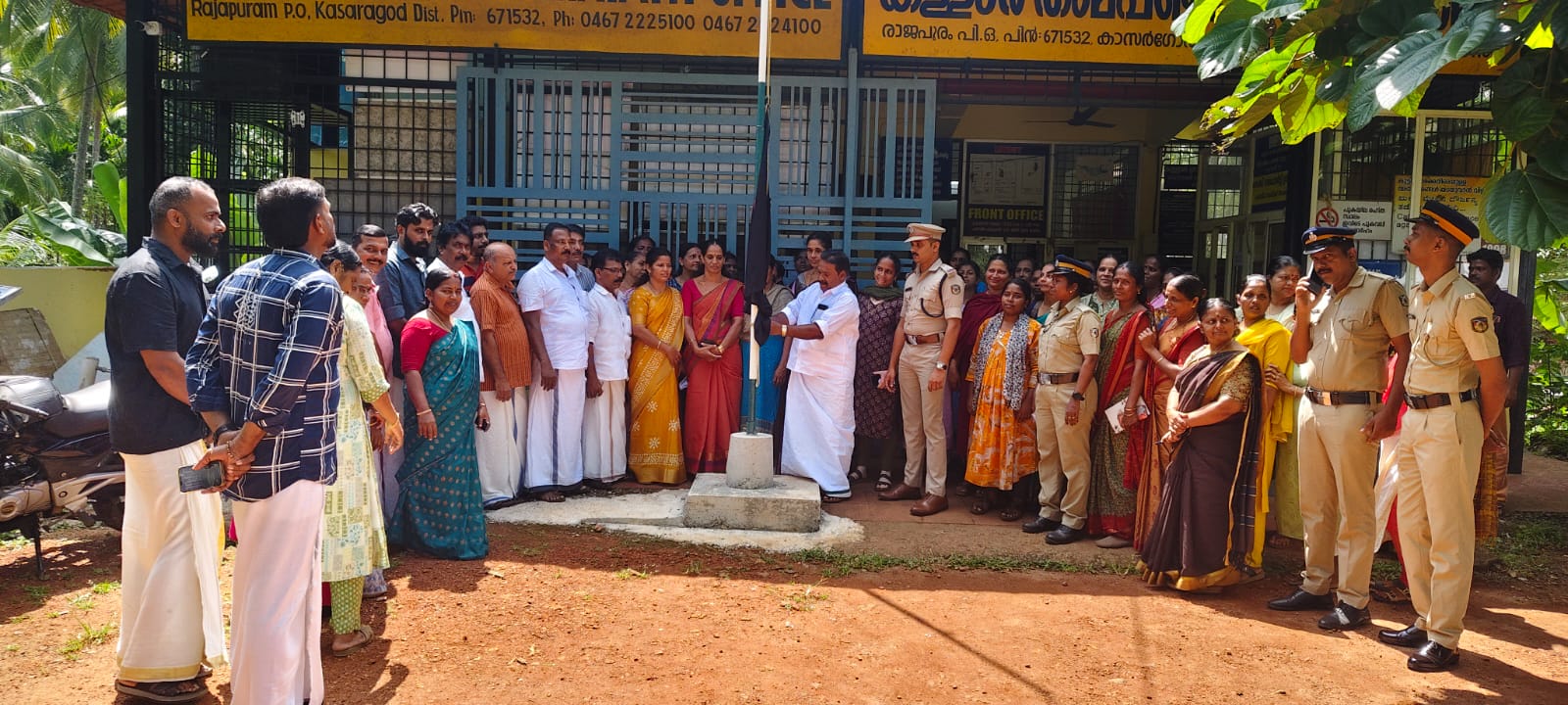 ഓപ്പറേഷന്‍ തൂഫാന്‍ 2.0 Flag Hoisting